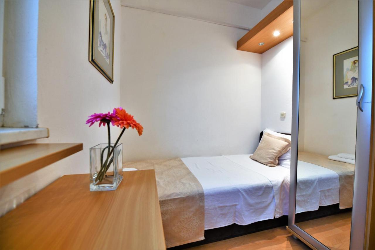 Villa Nora Tučepi Екстериор снимка